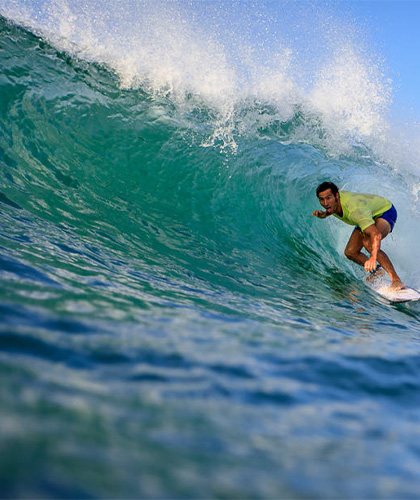 Surfing in Sri Lanka